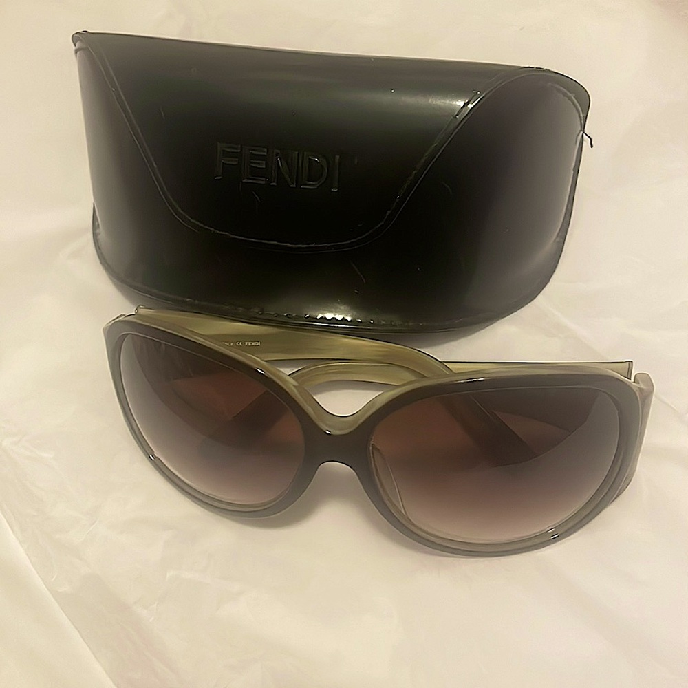 Fendi eyewear